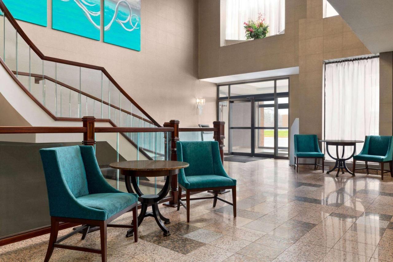 Ramada Plaza By Wyndham Niagara-Fälle Exterior foto