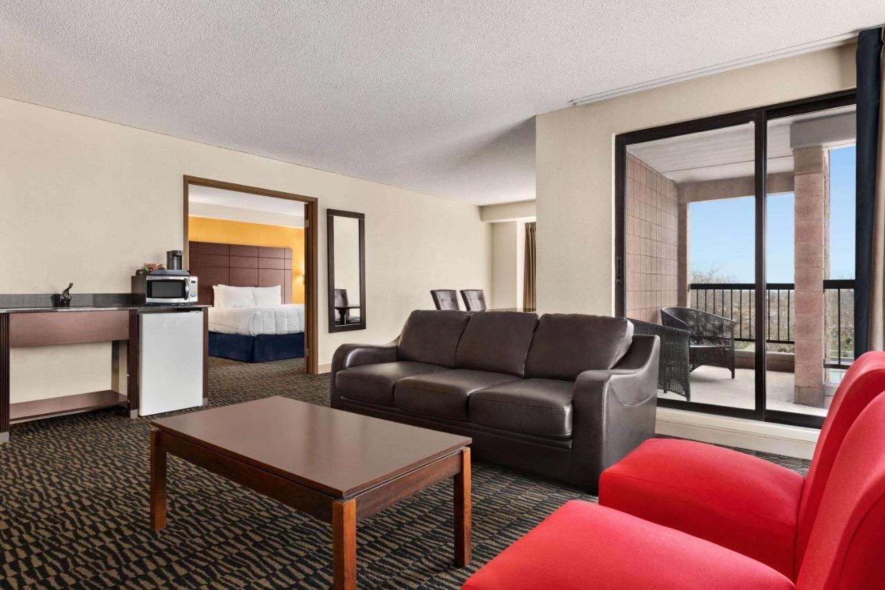 Ramada Plaza By Wyndham Niagara-Fälle Exterior foto