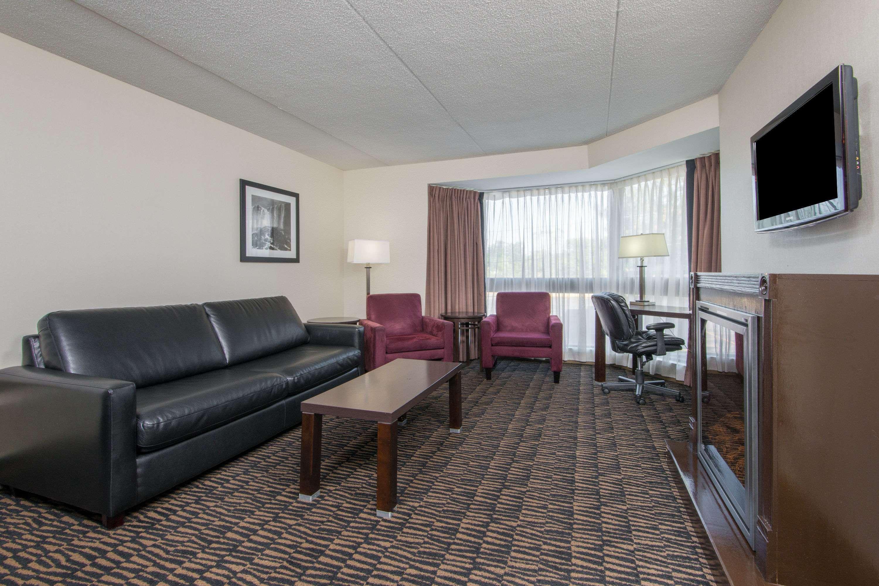 Ramada Plaza By Wyndham Niagara-Fälle Exterior foto