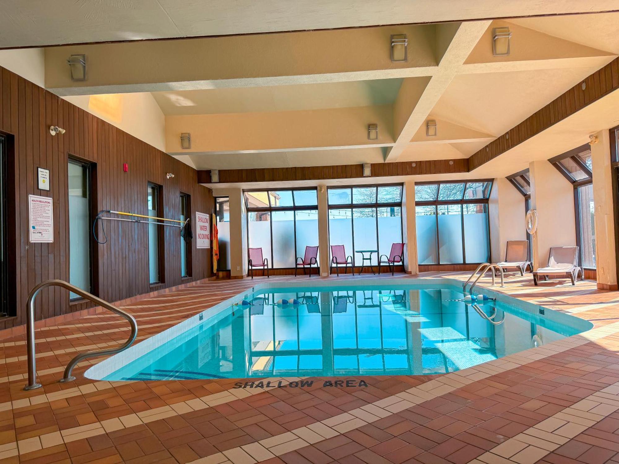 Ramada Plaza By Wyndham Niagara-Fälle Exterior foto